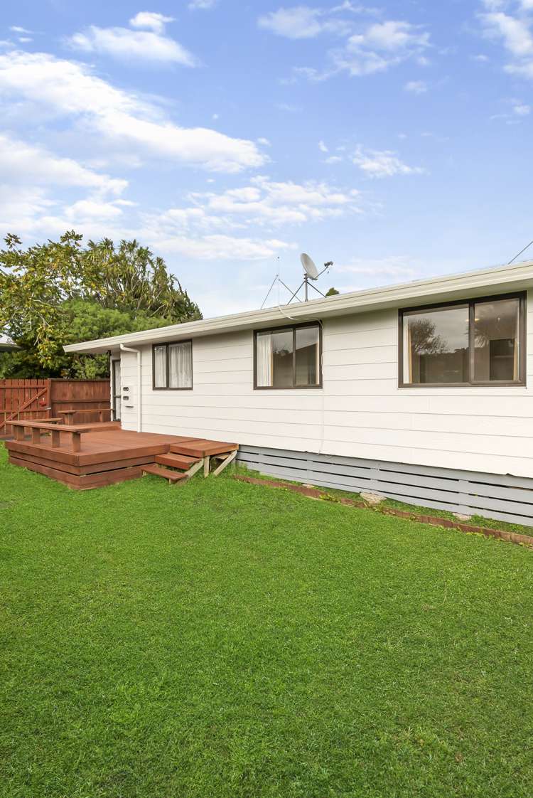 2/61 Redcrest Avenue Red Hill_17