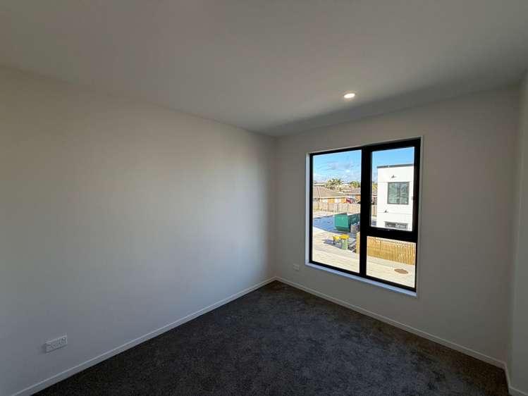 26/21 Von Sturmer Street Mangere East_10