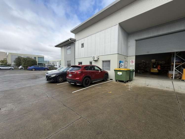 6 Enterprise Drive Henderson_10