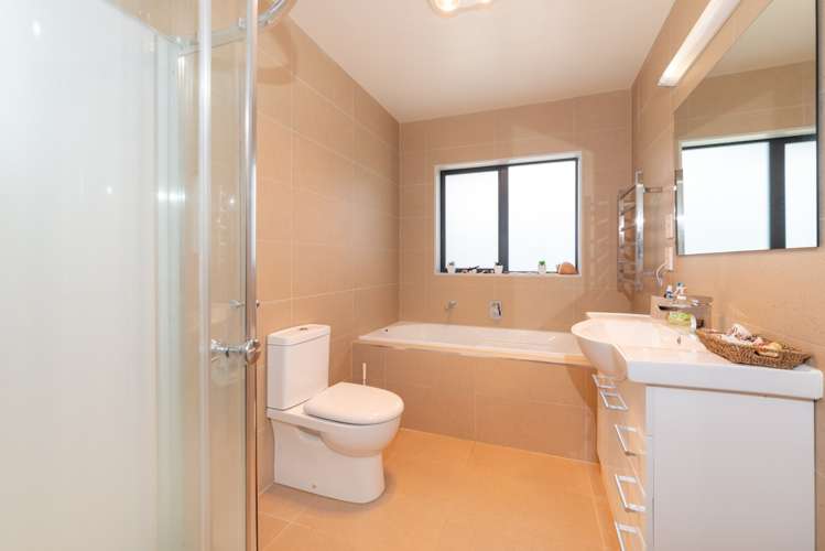 16a Waione Avenue Te Atatu Peninsula_14