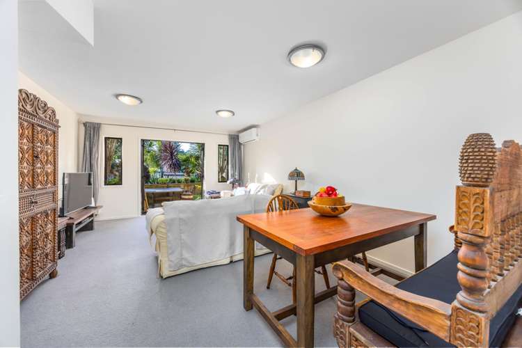 23/92 Bush Road_5