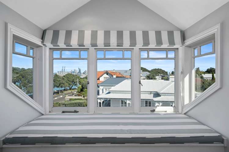 8 King Edward Parade Devonport_23