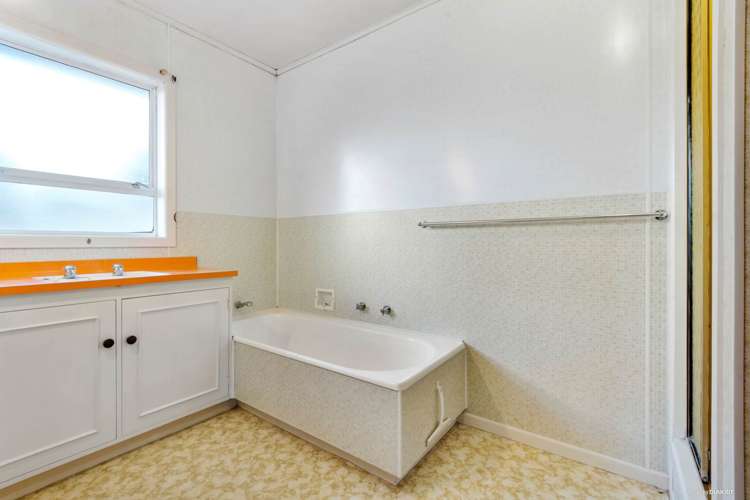 16 Matatea Avenue Pukekohe_7