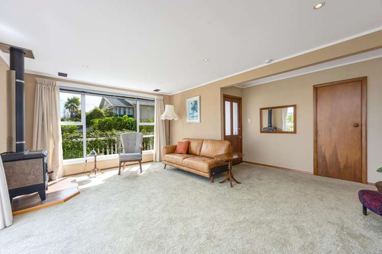 27 Shakespear Road Army Bay_8