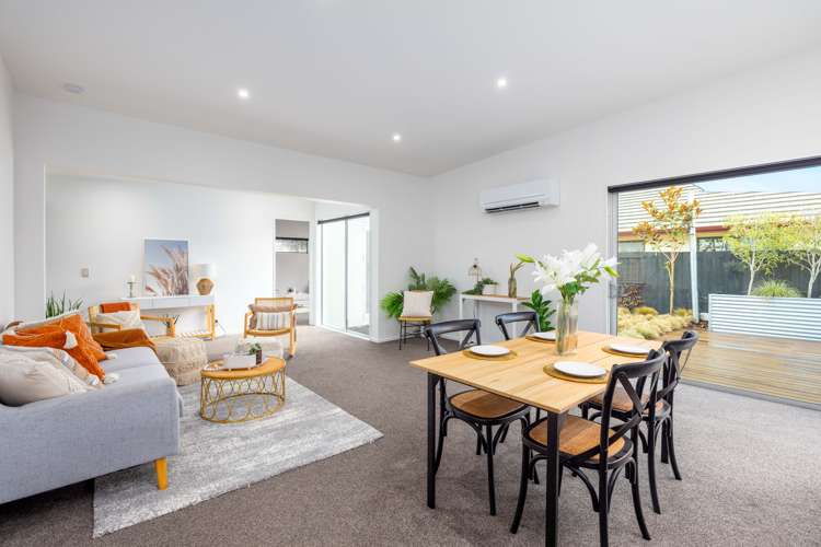 11 Linkwater Way Parklands Christchurch City Houses for Sale