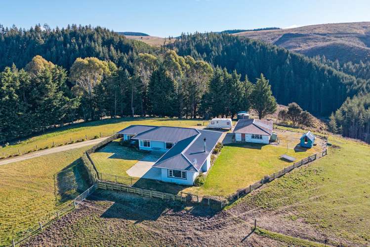 433 Kowhatu Road Waihaorunga_3