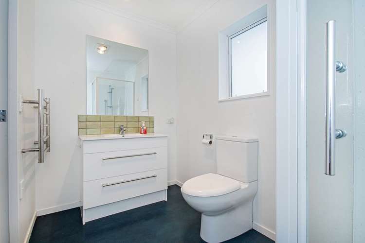 46 Beach Road Onerahi_10
