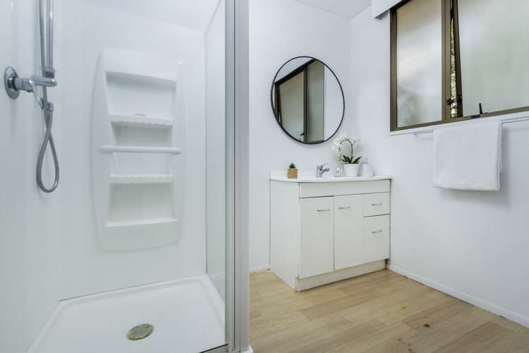 1/144 Sunset Road Unsworth Heights_11