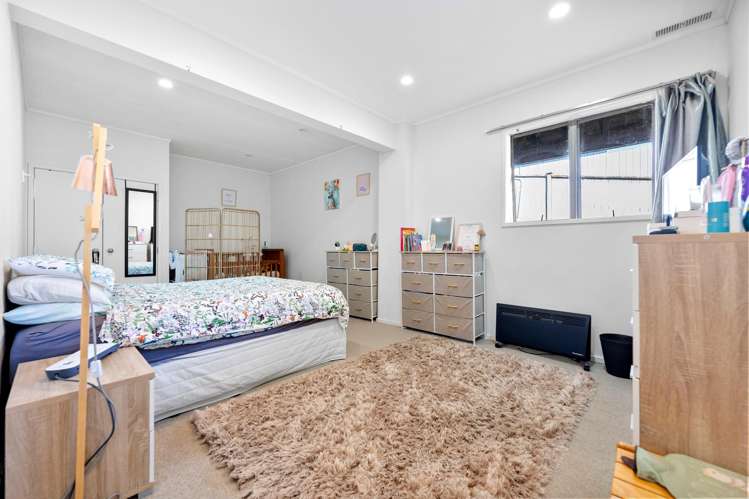 4 & 4A Lynngate Place Hillcrest_10