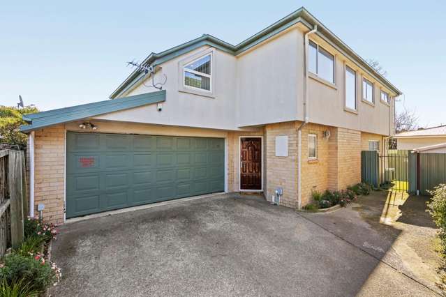 6 Bedrooms. Smart Investment.