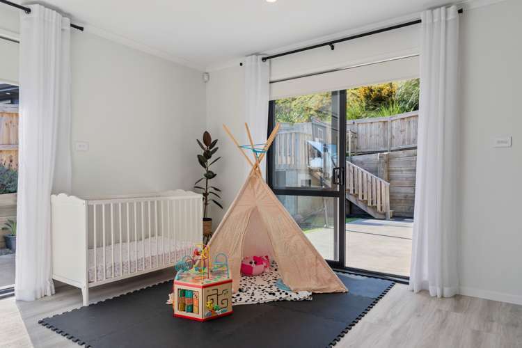 83 Whakaturou Crescent Pyes Pa_10