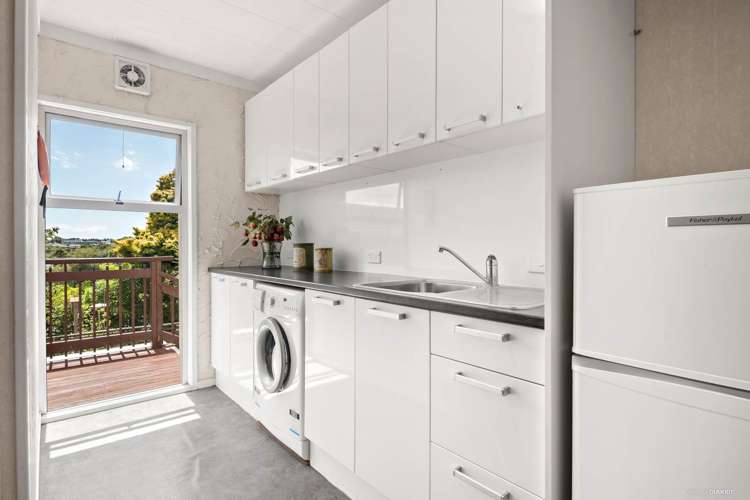 5 Summit Drive Torbay_13