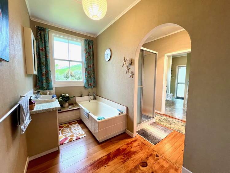 4556 Highway 22 Te Akau_26