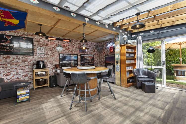 6 Sample Road Albany_23