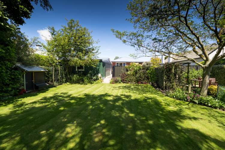 96 Middle Road Allenton_19