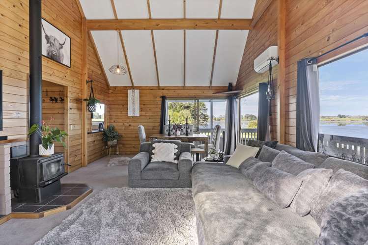 28a Hoylake Place Wattle Downs_7