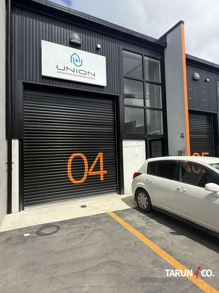 4/90A Hobsonville Road_0