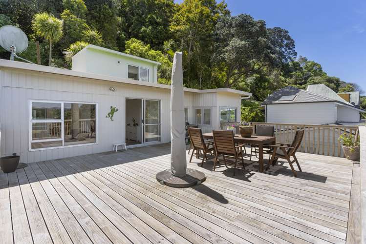 57 Pohutukawa Avenue Cockle Bay_4
