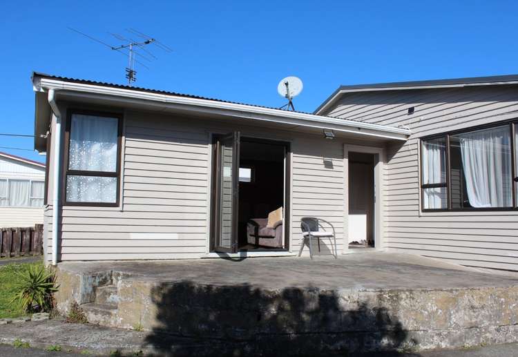 18 Saint Leonards Road Kelston_10