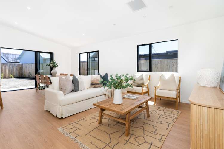 11 Meadow Stream Dr Casebrook_4