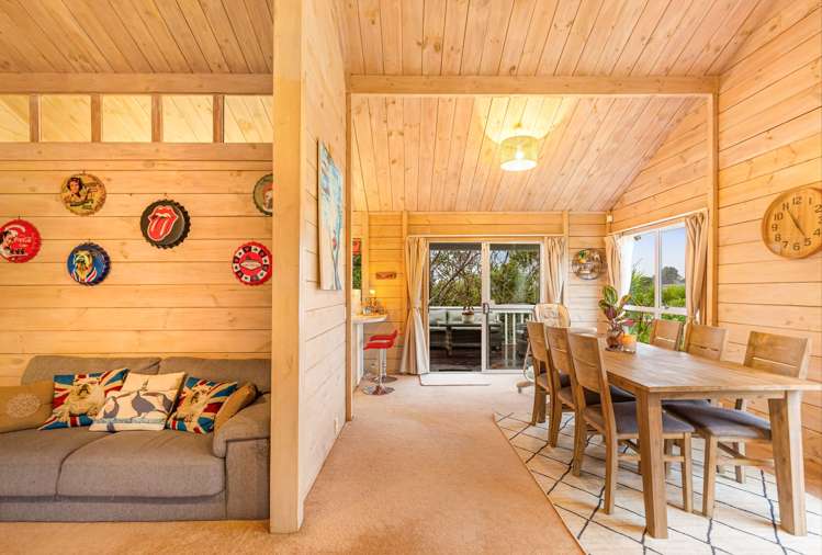 12 Princess Maria Place Massey_3