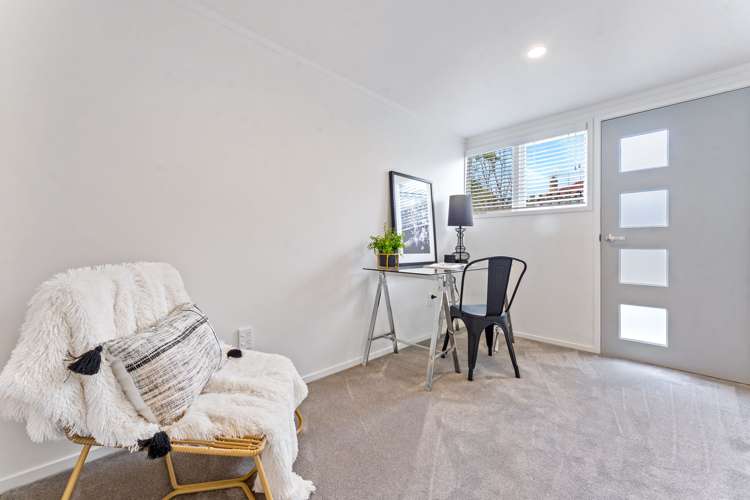 1 Hadfield Street Beach Haven_13