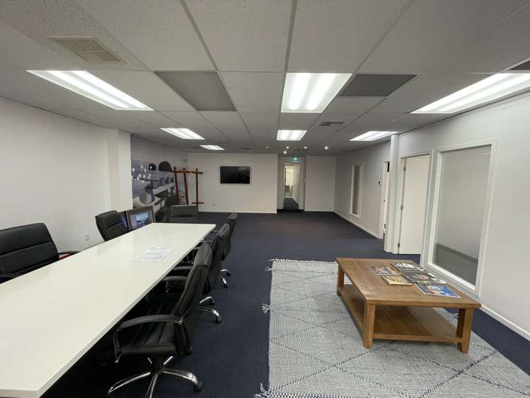 130 Broadway Newmarket_5