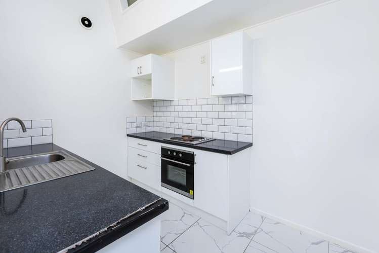 35 Hanson Grove Stokes Valley_6