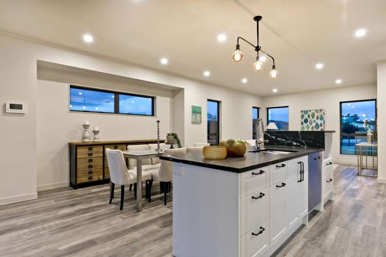 70 Maurice Kelly Road_4
