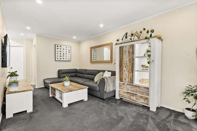 63 Pooks Road Ranui_3