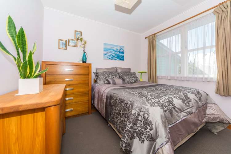 31 Mason Street New Lynn_10