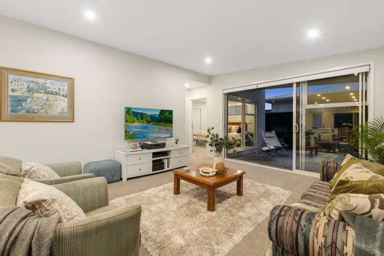 25 Saint Pauls Drive Brookfield_5