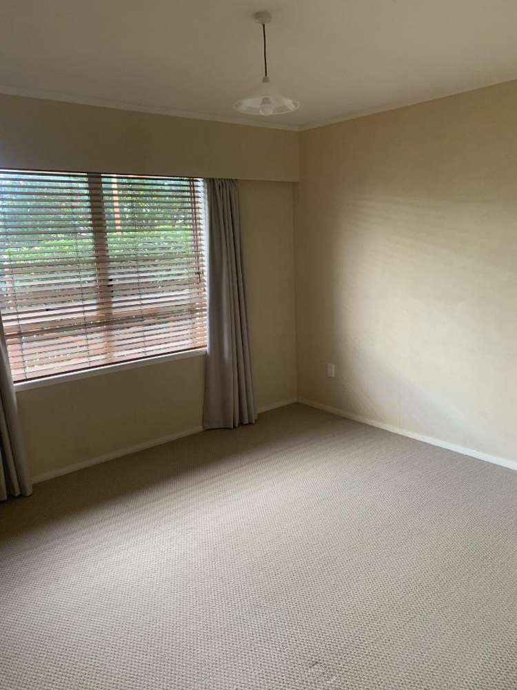 1 Highland Drive Pukete_12