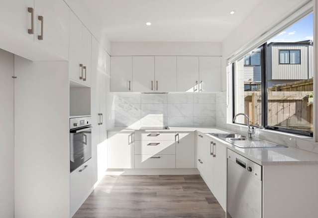 5/60 Kelman Road Kelston_2