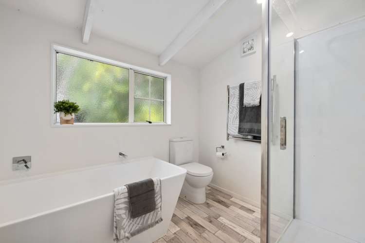 43 Dalton Grove Stokes Valley_12