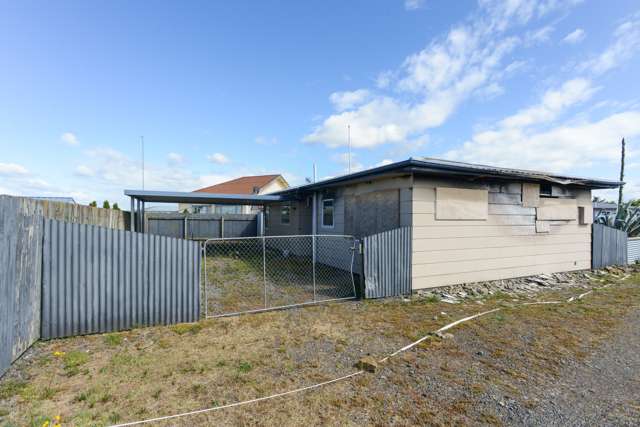 7a Holmes Place Flaxmere_2