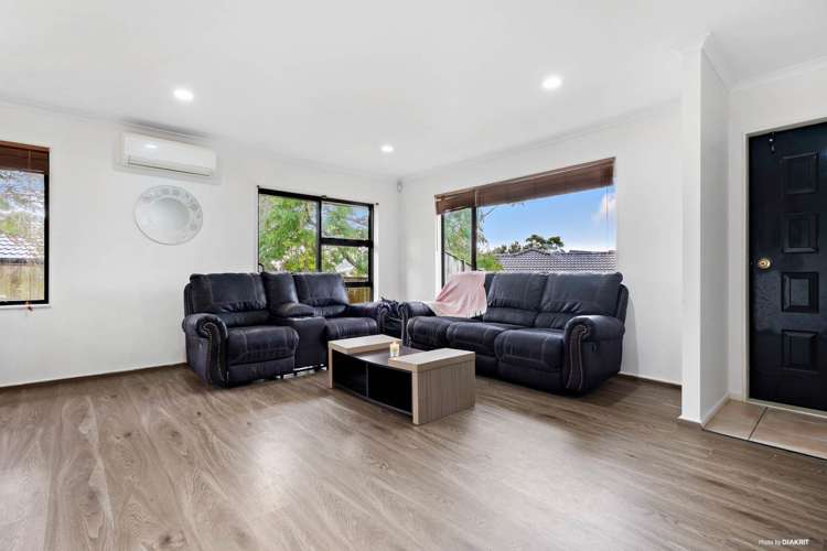 10 Earnslaw Crescent Clover Park_7