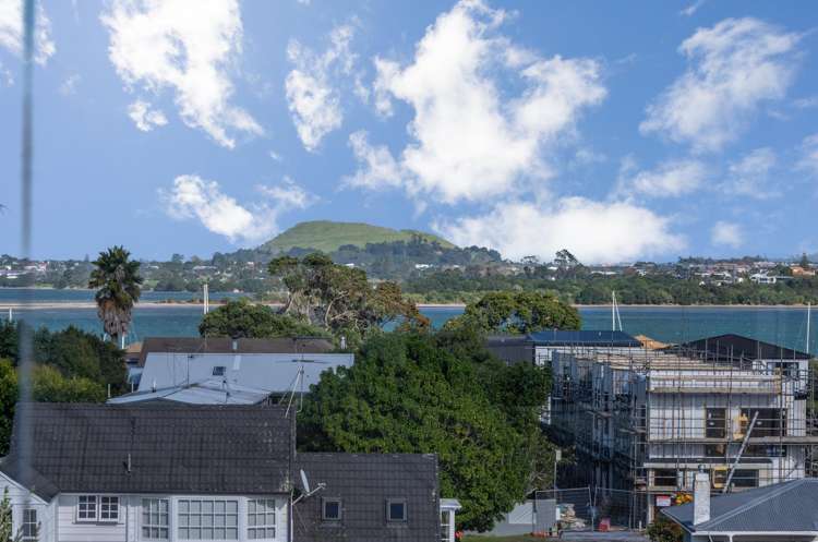2/19 Devon Road Bucklands Beach_19