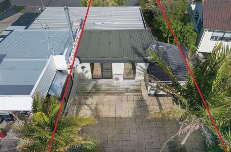 22 Amorino Drive Red Beach_17