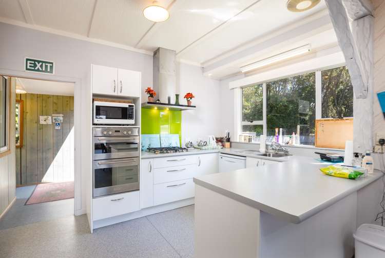 429 Devon Street West Lynmouth_9