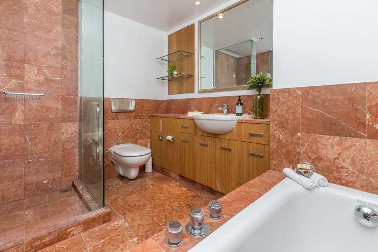 2510/1 Courthouse Lane Auckland Central_16