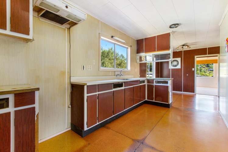 5 Blake Street Surfdale_11