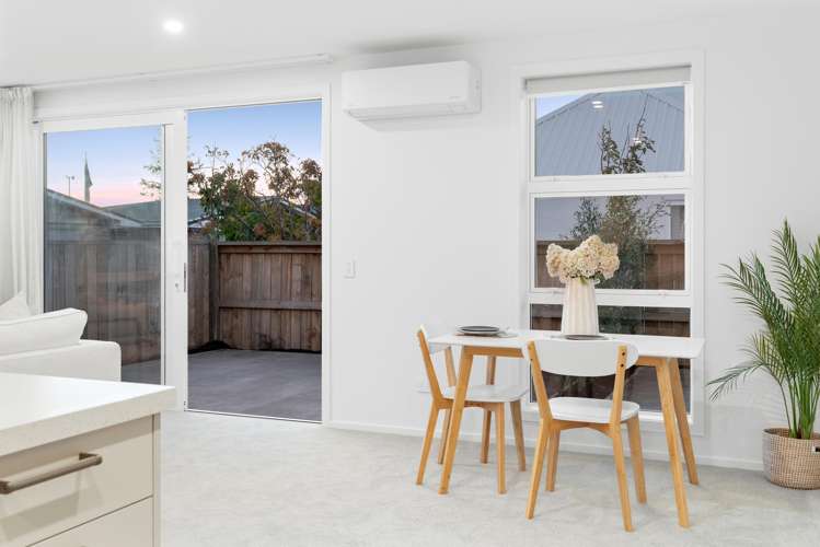 8C Berwick Street Mosgiel_12