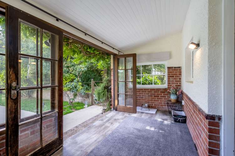 286 Bay Road West Plains_25