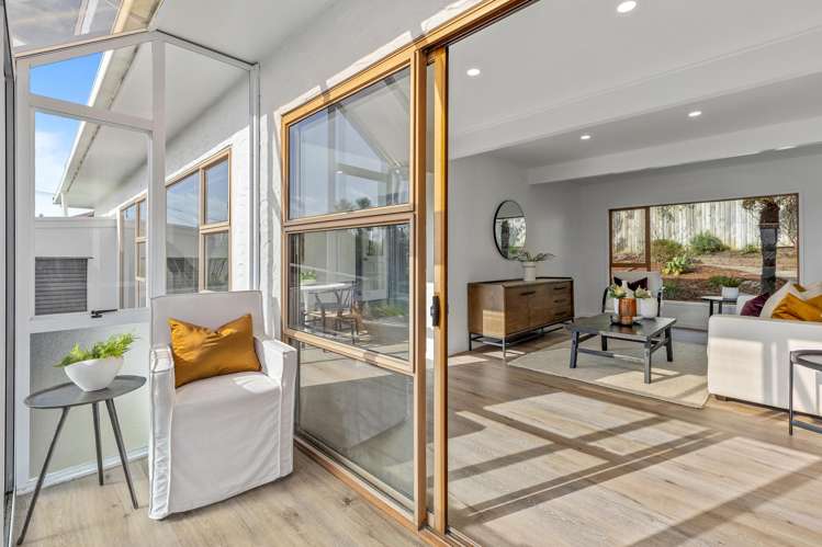 2/867 Beach Road Torbay_5