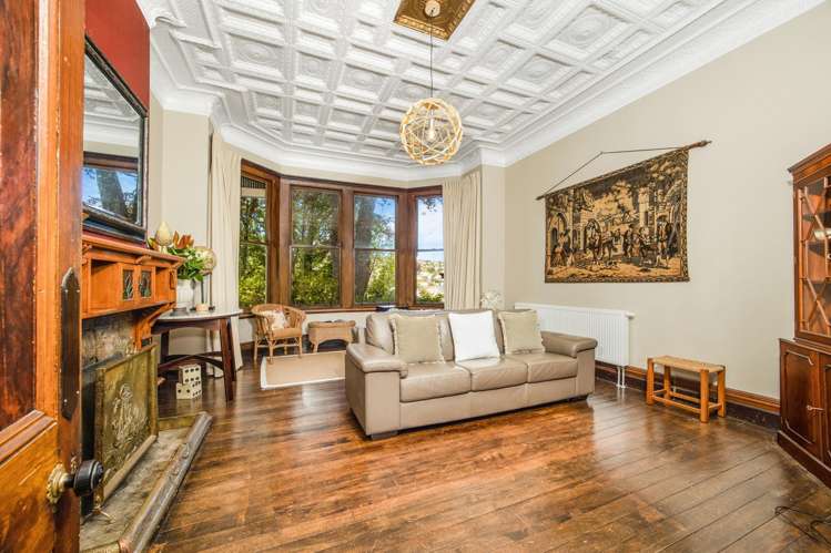 42 & 44 Crown Street North East Valley_16