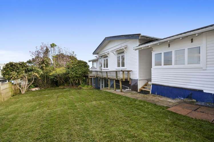44 Seaview Avenue Northcote_24