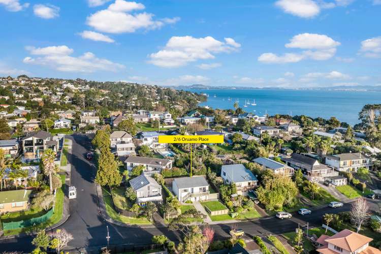 2/6 Oruamo Place Beach Haven_13