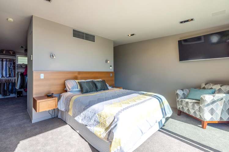 19 Victoria Road South Onetangi_17