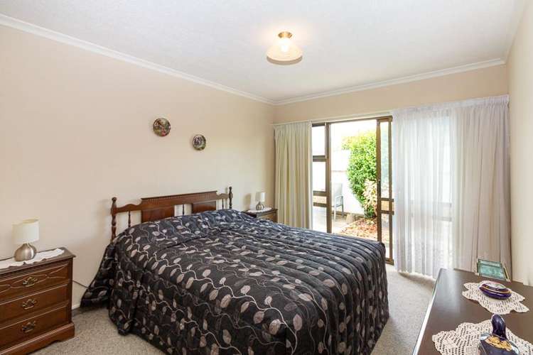 15 AINTREE CRESCENT Awapuni_8